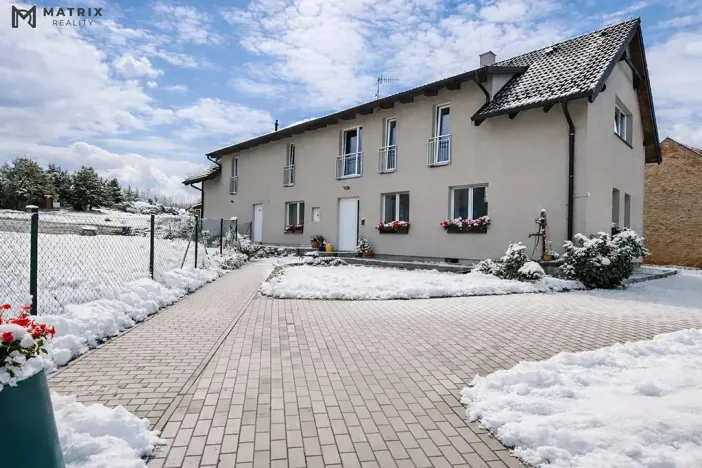 Prodej bytu 1+kk, Květnice, K Dobročovicům, 49 m2