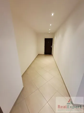 Prodej bytu 2+kk, Praha - Pitkovice, Lošáková, 67 m2