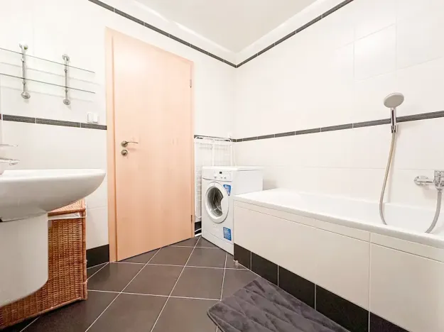 Pronájem bytu 1+kk, Praha - Letňany, Miroslava Hajna, 37 m2