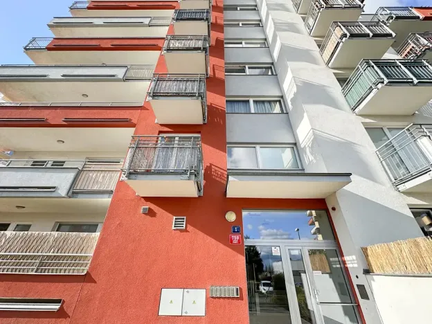 Pronájem bytu 1+kk, Praha - Letňany, Miroslava Hajna, 37 m2