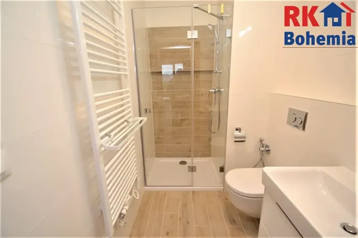 Pronájem bytu 4+kk, Vestec, Nezvalova, 103 m2