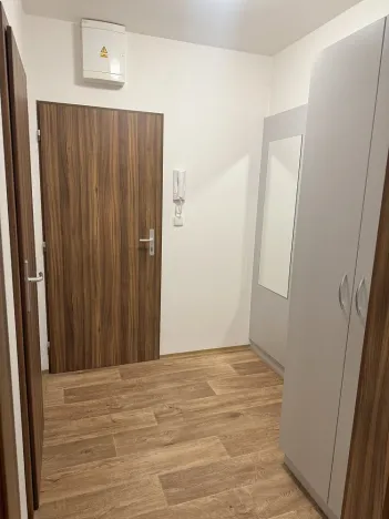 Pronájem bytu 1+kk, Napajedla, Masarykovo náměstí, 37 m2