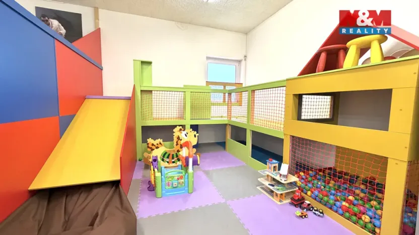 Pronájem obchodního prostoru, Louny, Říční, 216 m2