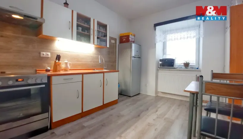 Prodej rodinného domu, Staré Město pod Landštejnem, 200 m2