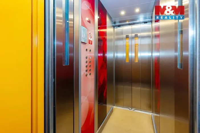 Pronájem bytu 3+kk, Pardubice - Zelené Předměstí, S. K. Neumanna, 62 m2