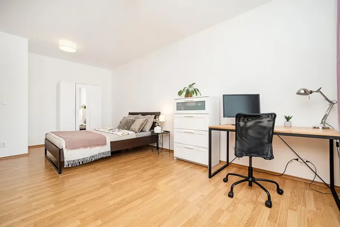 Pronájem bytu 2+kk, Praha - Řeporyje, Wiesenthalova, 59 m2