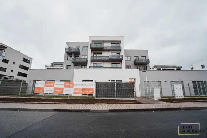 Pronájem bytu 1+kk, Brno, Kumpoštova, 30 m2