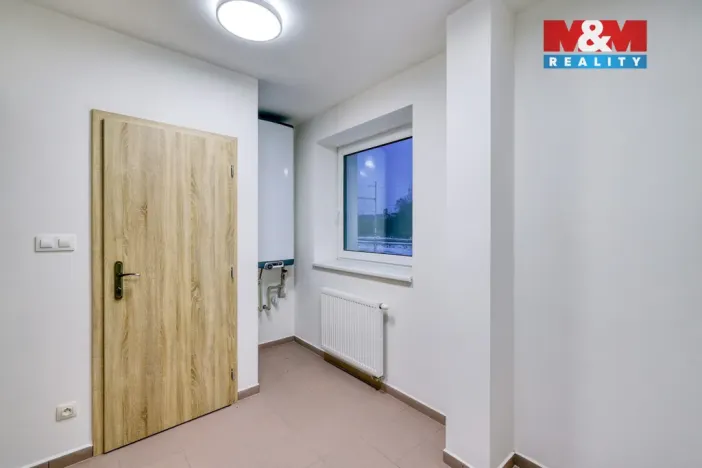 Pronájem kanceláře, Dobřany, Alšova, 47 m2