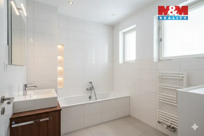 Prodej rodinného domu, Čestice, 258 m2