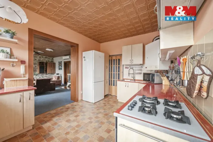 Prodej bytu 3+1, Červený Kostelec, Jiráskova, 93 m2