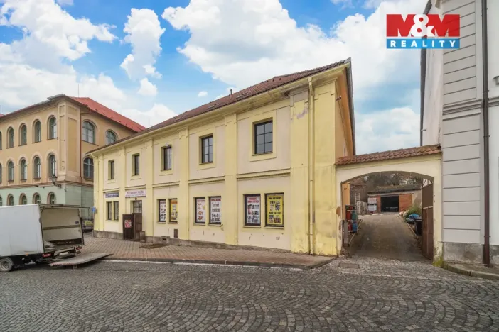 Pronájem bytu 2+1, Nepomuk, náměstí Augustina Němejce, 61 m2