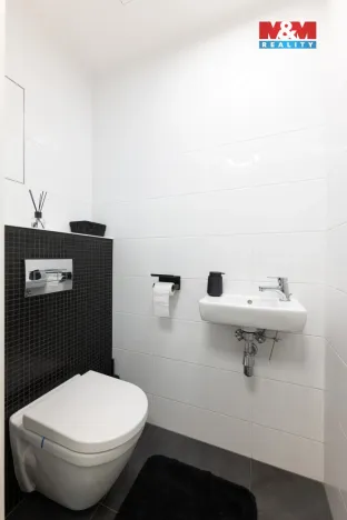 Prodej bytu 3+kk, Praha - Libeň, Novovysočanská, 67 m2