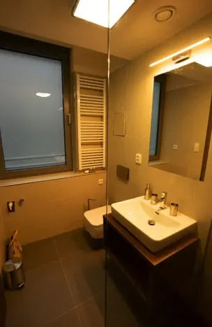 Pronájem bytu 1+kk, Praha - Košíře, Hlaváčkova, 32 m2