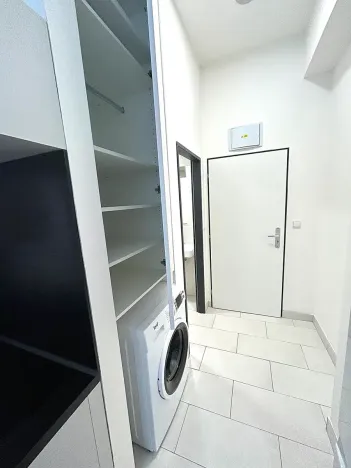 Pronájem bytu 1+kk, Praha - Vysočany, Poděbradská, 25 m2