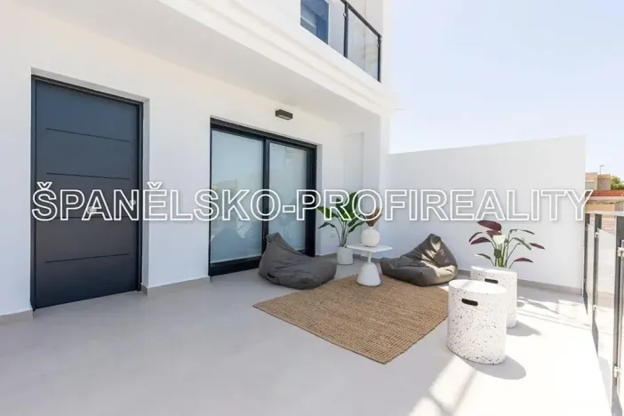 Prodej rodinného domu, Alicante, Španělsko, 207 m2