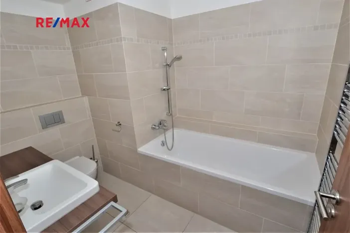 Pronájem bytu 2+kk, Plzeň, Vltavínová, 54 m2