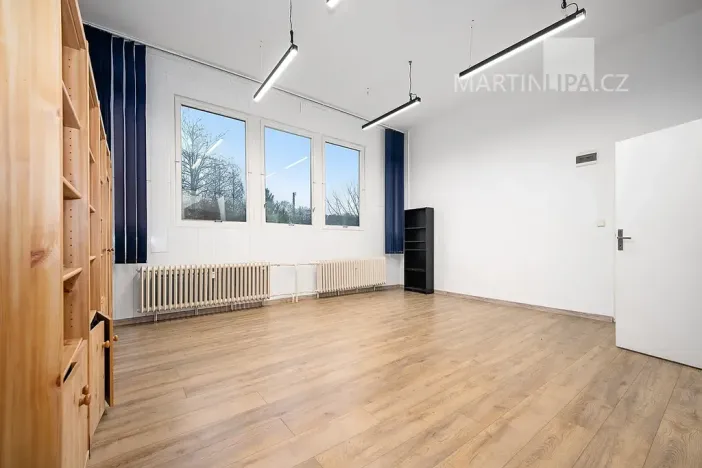 Prodej kanceláře, Praha - Vršovice, Kazašská, 32 m2