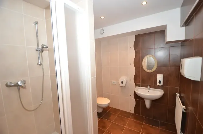 Pronájem skladu, Liberec, Řeznická, 227 m2