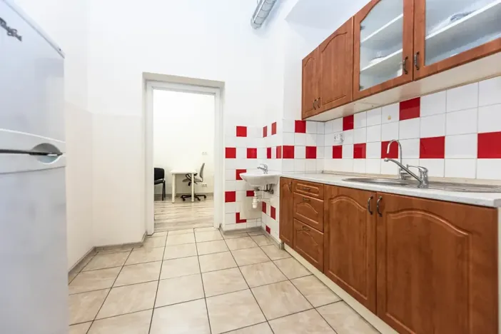 Pronájem obchodního prostoru, Praha - Žižkov, Husitská, 135 m2