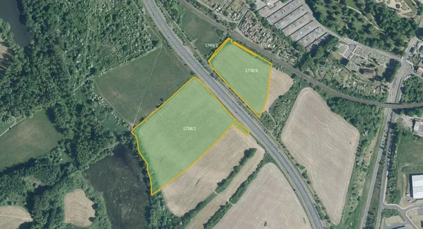 Prodej louky, Ostrov, 55877 m2