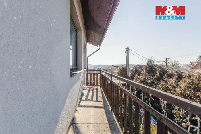 Prodej rodinného domu, Loza, 189 m2