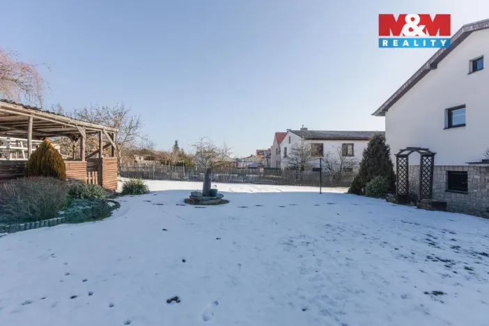 Prodej rodinného domu, Loza, 189 m2