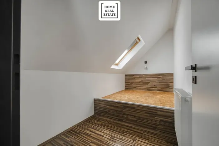 Pronájem ubytování, Praha - Dolní Měcholupy, U svornosti, 117 m2