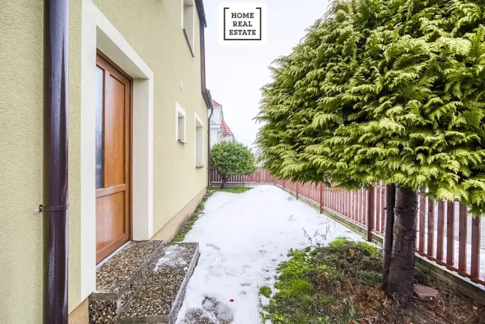 Pronájem apartmánu, Praha - Dolní Měcholupy, U svornosti, 117 m2