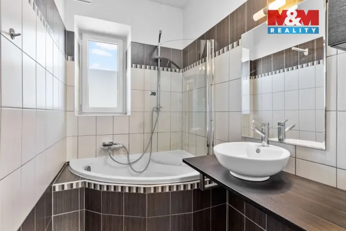 Prodej bytu 4+1, Liberec - Liberec II-Nové Město, Dobrovského, 91 m2