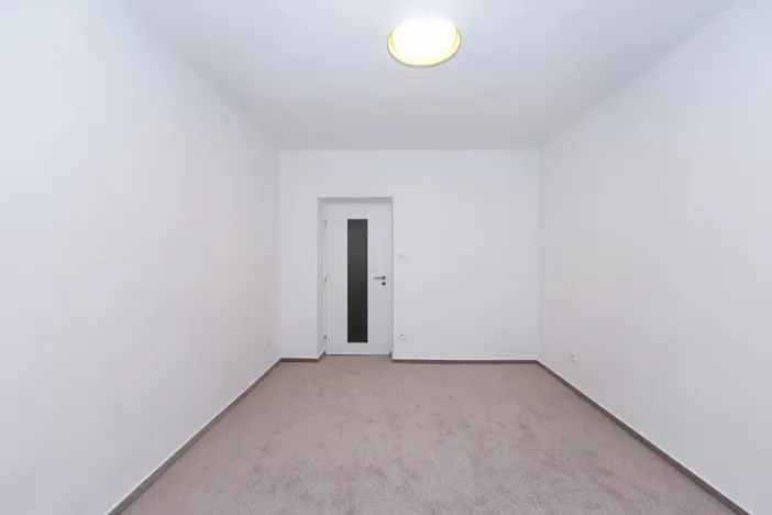 Pronájem bytu 3+1, Praha - Braník, Jeremenkova, 71 m2