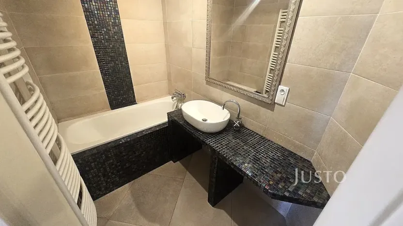 Pronájem bytu 2+kk, Písek, Mírové nám., 50 m2