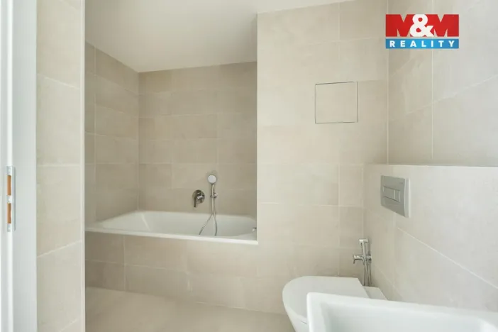 Prodej bytu 4+kk, Kladno - Dubí, Ke křížku, 227 m2