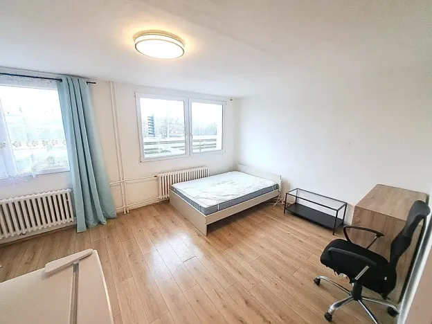 Pronájem bytu 1+kk, Praha - Vysočany, U vinných sklepů, 28 m2