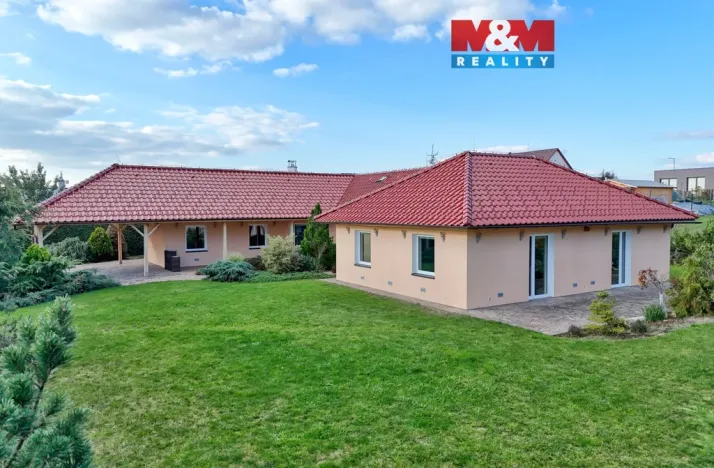 Prodej rodinného domu, Hrušovany, 300 m2