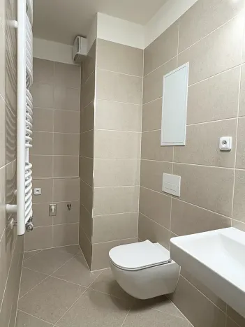 Pronájem bytu 2+kk, Praha, Čakovická, 55 m2