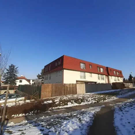 Prodej bytu 2+kk, Praha, Národních hrdinů, 42 m2