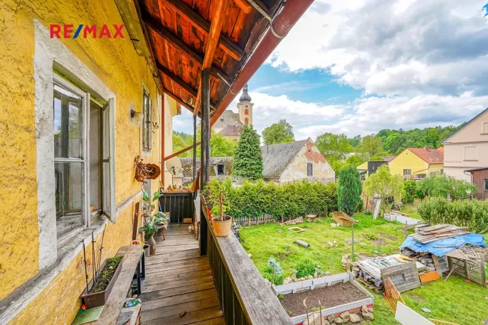 Prodej vícegeneračního domu, Úterý, 677 m2