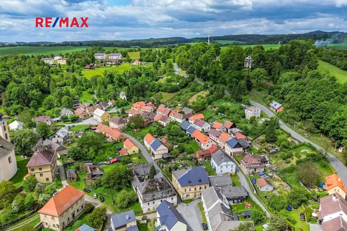 Prodej vícegeneračního domu, Úterý, 677 m2