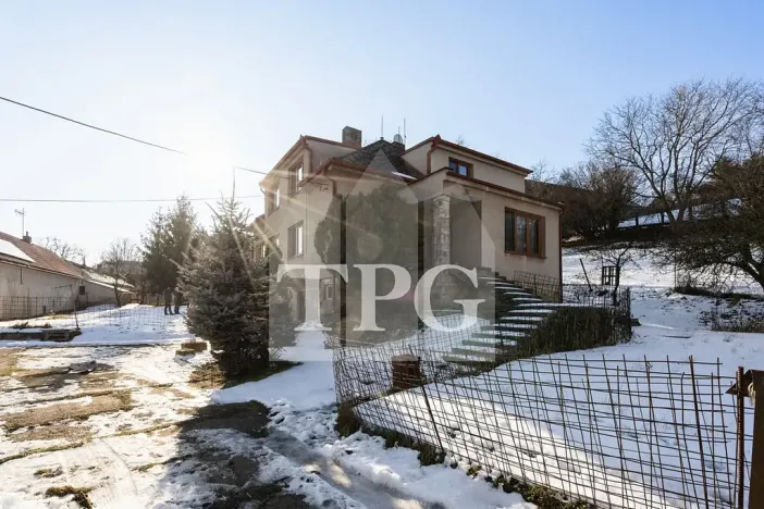 Prodej rodinného domu, Vyšehořovice, 330 m2