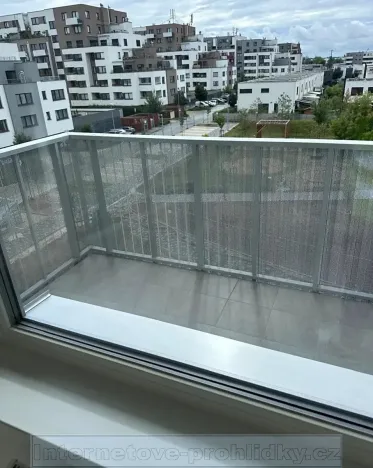 Pronájem bytu 2+kk, Praha - Dolní Měcholupy, Diblíkova, 42 m2