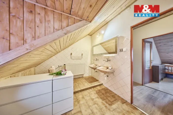 Prodej rodinného domu, Horní Maršov, Za Vodou, 600 m2