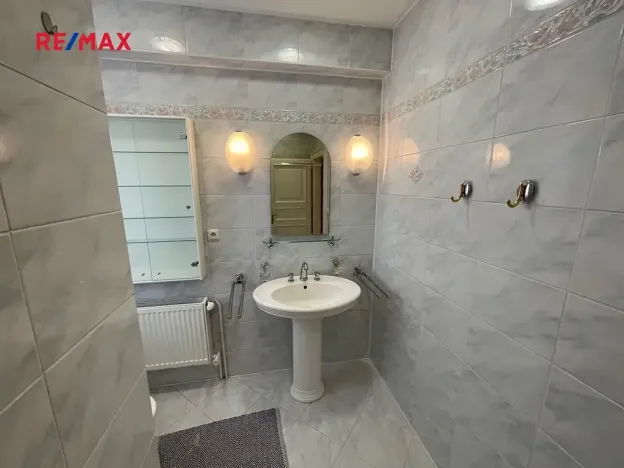 Pronájem bytu 5+1, Karlovy Vary, Krále Jiřího, 180 m2