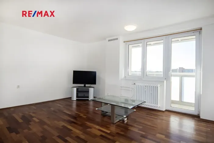 Pronájem bytu 3+1, Praha - Břevnov, Na Petřinách, 63 m2