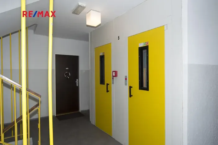 Pronájem bytu 3+1, Praha - Břevnov, Na Petřinách, 63 m2