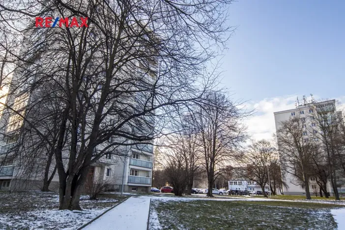 Pronájem bytu 3+1, Praha - Břevnov, Na Petřinách, 63 m2