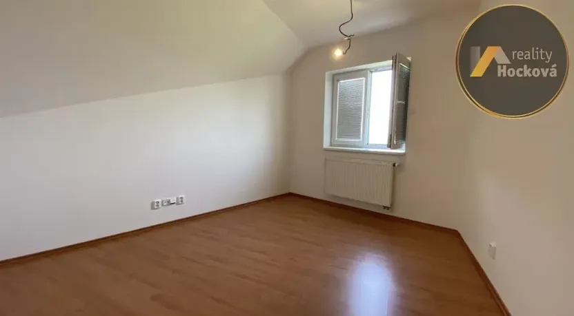 Pronájem rodinného domu, Postřižín, Duhová, 176 m2