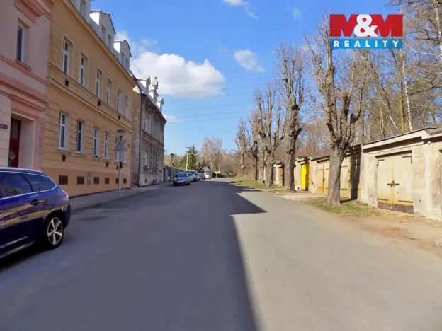 Prodej garáže, Újezdeček, Krušnohorská, 20 m2