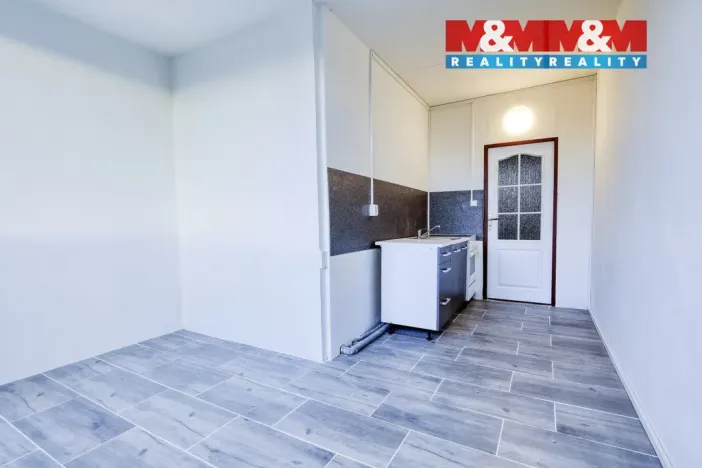 Pronájem bytu 2+1, Rovná, 67 m2