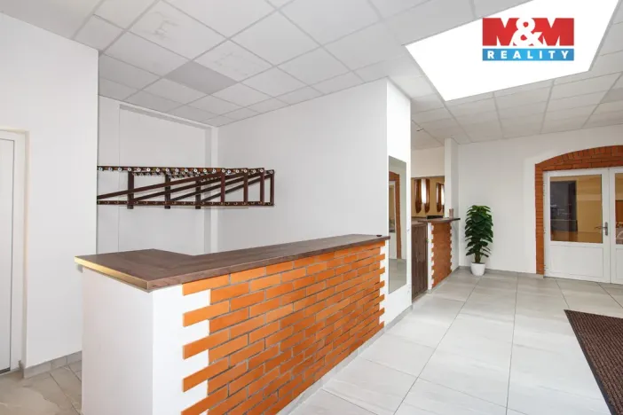 Pronájem restaurace, Vřesina, Ovocná, 635 m2