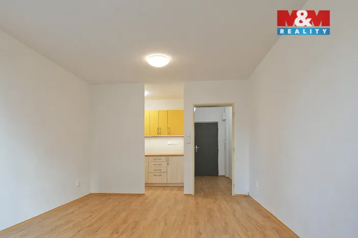 Pronájem bytu 1+kk, Přelouč, K. Čapka, 31 m2